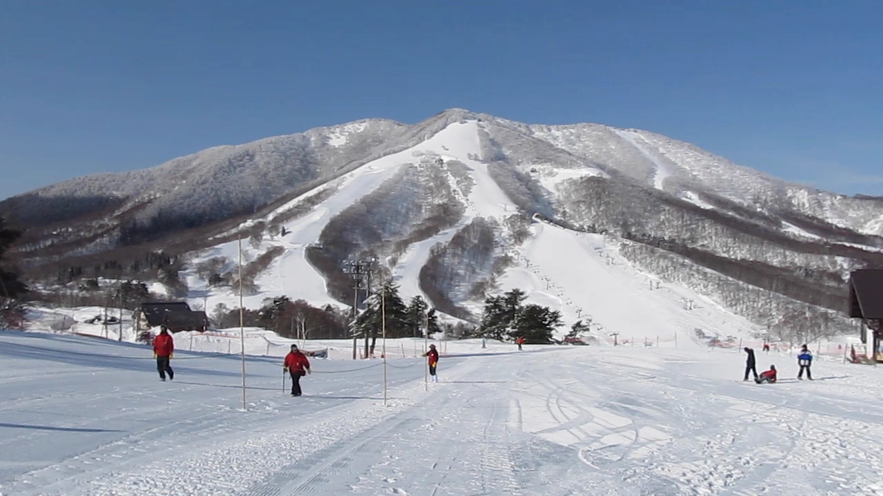 skiing madarao iiyama nagano japan -shinshu-tabi.com-